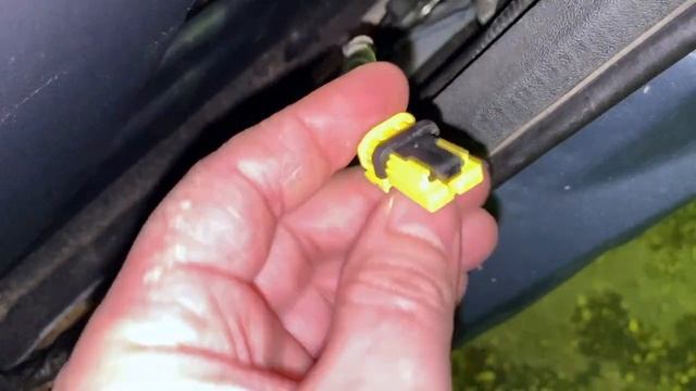 Проверка проводки преднатяжителя ремня SRS Honda CR-V смотреть онлайн