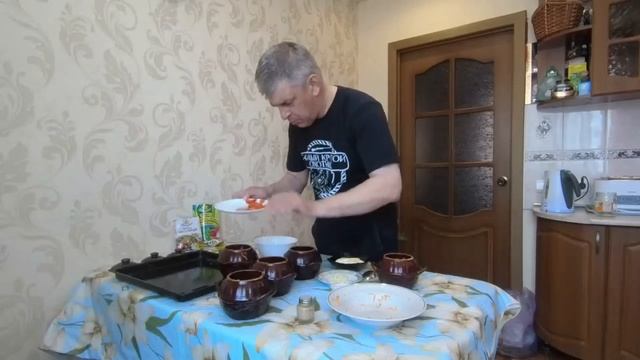 Утиные желудочки с грибами в горшочке смотреть онлайн