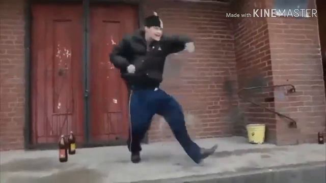 открываю пивко наливаю в стакан закрываю глаза смотреть онлайн