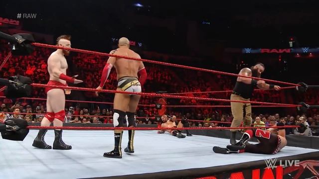 Battle Royal to earn a spot on the Raw Men's Team at Survivor Series: Raw, Oct. 31, 2016 смотреть онлайн