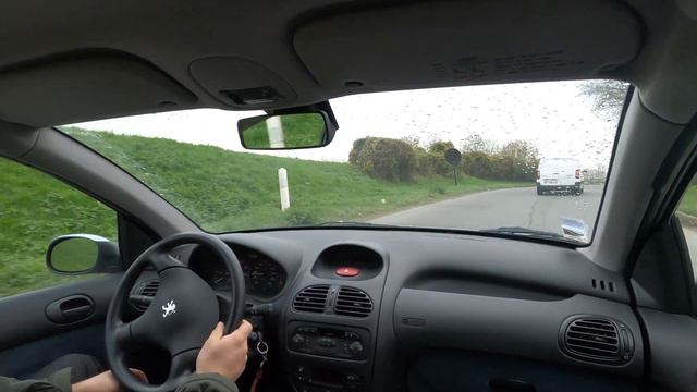 TEST - PEUGEOT 206 1,4L XT PREMIUM BVA 2000 смотреть онлайн
