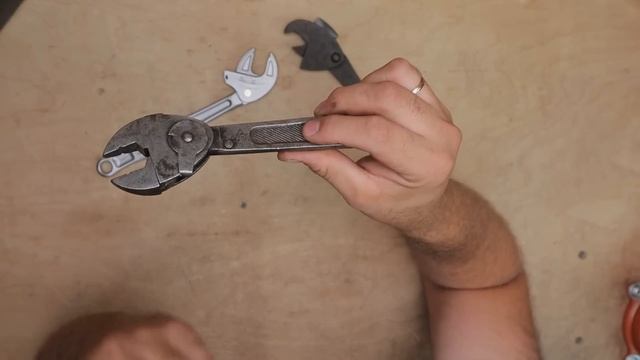 CCCP или WERA. СОВЕТСКИЕ ключи против СОВРЕМЕННЫХ брендов. Универсальный КЛЮЧ из СВЕТОФОР WERA JOKER смотреть онлайн