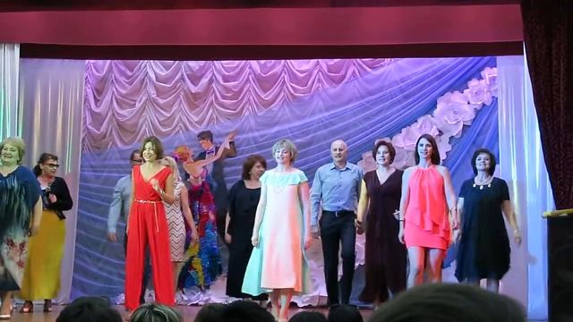 Выступление родителей на выпускном в гимназии №15 г.Минска смотреть онлайн