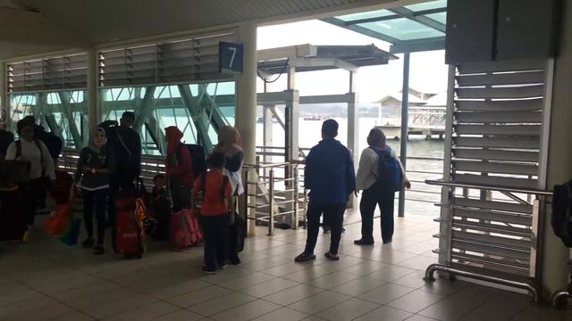 Jeti Kuala Perlis - Pulau Langkawi | Kuah | Pulau Bunting | Chenang Island | Tuan Haji Ismail смотреть онлайн