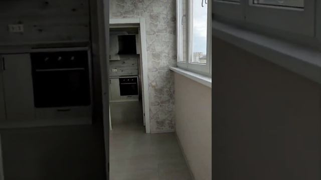 В 15 минутах от моря в новом современном комплексе в Анапе продается 2-комнатная квартира с ремонто смотреть онлайн