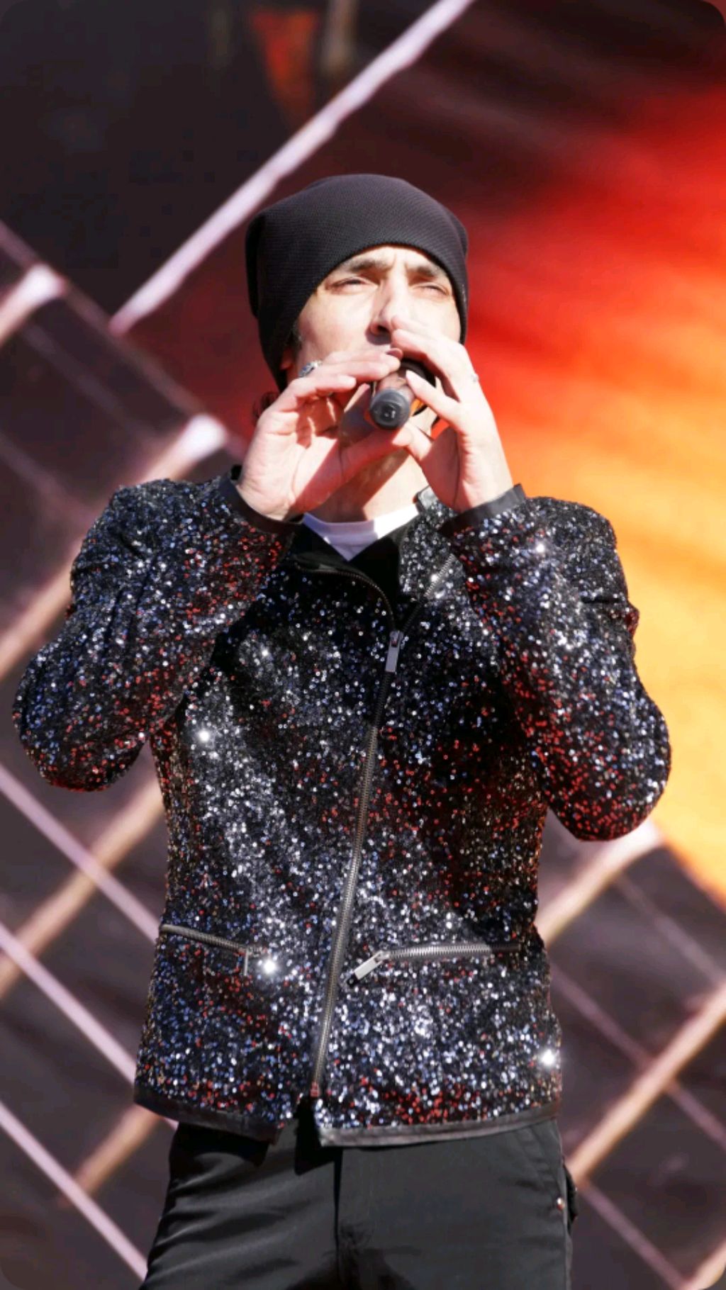 Артист вокалист