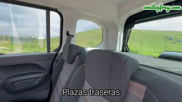 Prestaciones e interior Opel Combo-e Life 2023 смотреть онлайн