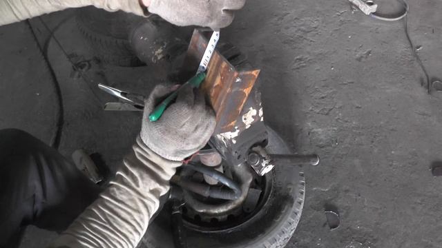 СОБЕРИ МИНИПОГРУЗЧИК САМ!!! ИНСТУКЦИЯЯ ПО САМОСТОЯТЕЛЬНОЙ СБОРКЕ!!! СЕРИЯ 1( МОСТЫ И РАМА) смотреть онлайн