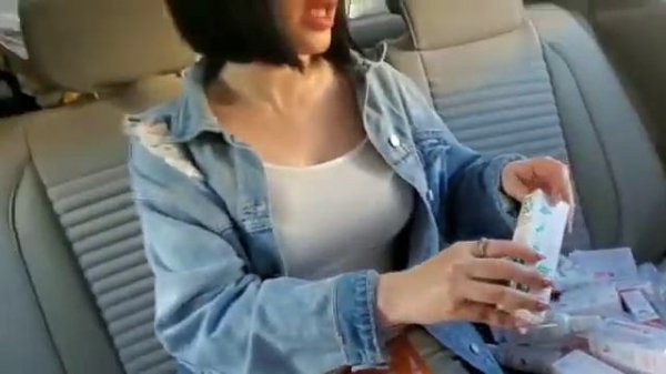 laziza shok uz dry dry haqida malumot berayotgan bloger