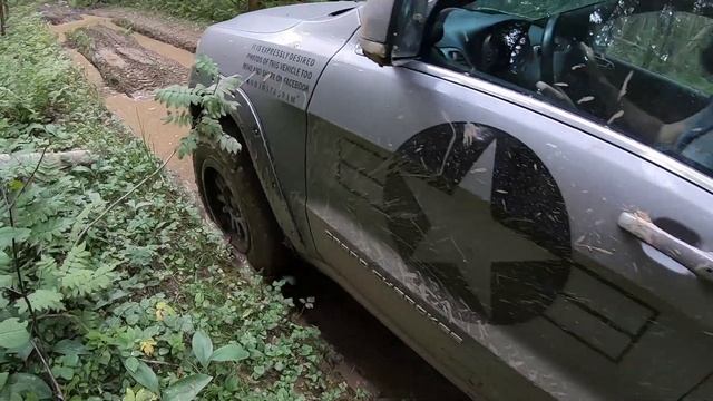 Первый выезд в грязь на Jeep Grand Cherokee 2019 смотреть онлайн