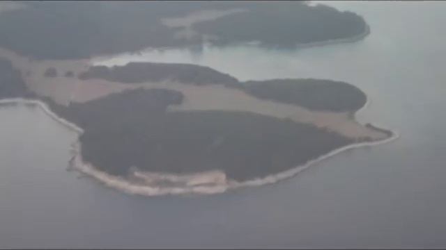 Landing at Pula Airport (Republika Hrvatska) смотреть онлайн