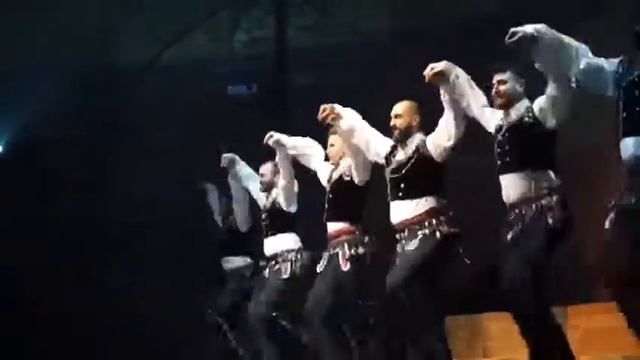 турецкие танцы РОМАН мальчики и девочки смотреть онлайн