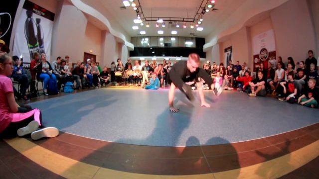 1 круг Кострома 2015 тесто | Bboy Fe_DoSk1n смотреть онлайн