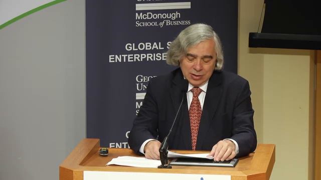Keynote from Ernest Moniz, Secretary of Energy смотреть онлайн
