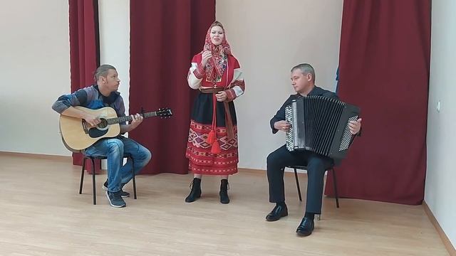 «В саду зелёном Роза цвела» Карачарова Анастасия смотреть онлайн