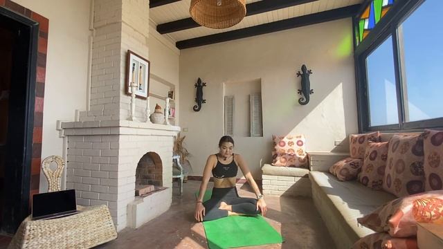 Базовое занятие по пранаяме. Дыхательные практики смотреть онлайн