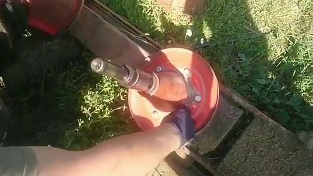 Ремонт польської косарки. Заміна сальника. смотреть онлайн