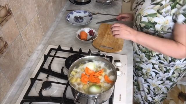 Овощное рагу с куриным мясом. смотреть онлайн