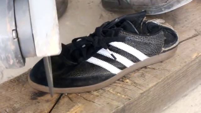 Adidas Samba Sleek using a angle grinder смотреть онлайн