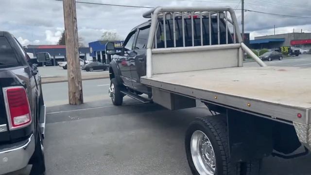 2019 Ford F-550 Lariat смотреть онлайн