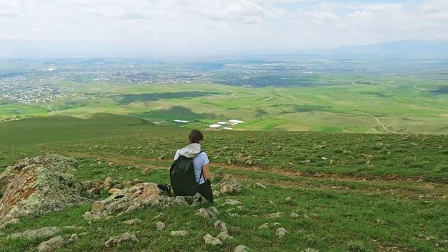 Смотровая с мощным видом. Атис. Армения. 4K @perekati-pole смотреть онлайн