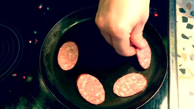 Яичница Глазунья с Колбасой - Рецепты Alya Tsimbalya - Выпуск #2 смотреть онлайн