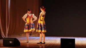 Русский народный танец "Подружки"