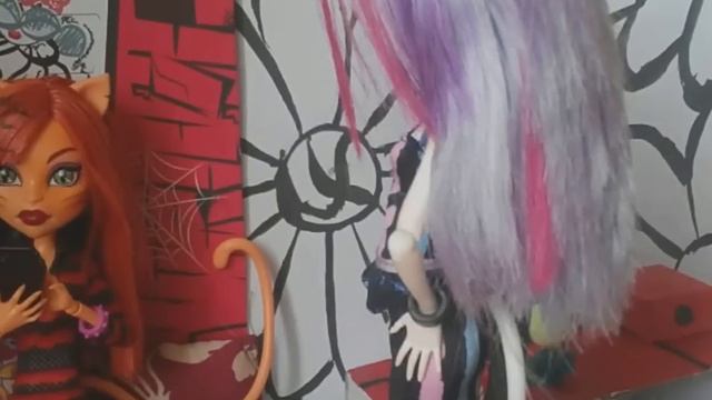 Монстер хай-День Торелай смотреть онлайн