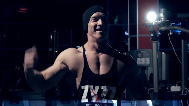 Персональный тренер сети фитнес клубов "Астрон": Алексей Яблоновский смотреть онлайн