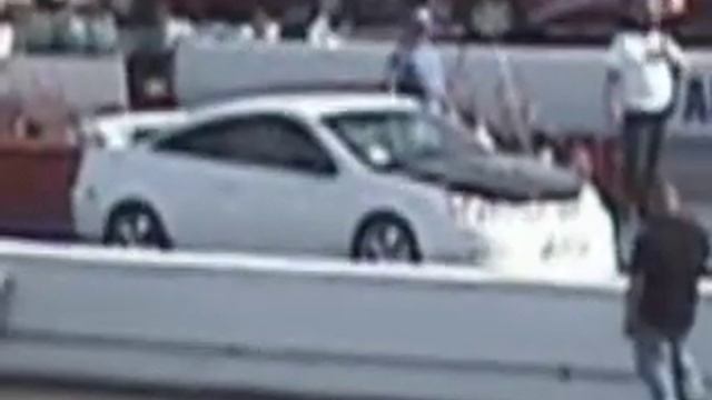 14.6 2.2L Chevy Cobalt + Nitrous EXPLOSION! смотреть онлайн