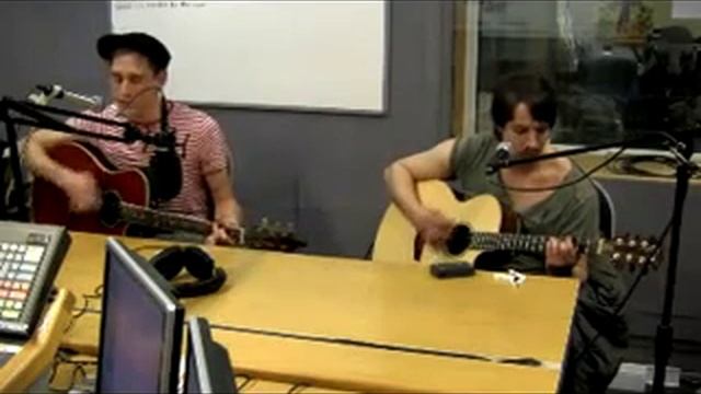 Belle Vue - Nights in White Satin (cover), Live on Phoenix Radio смотреть онлайн