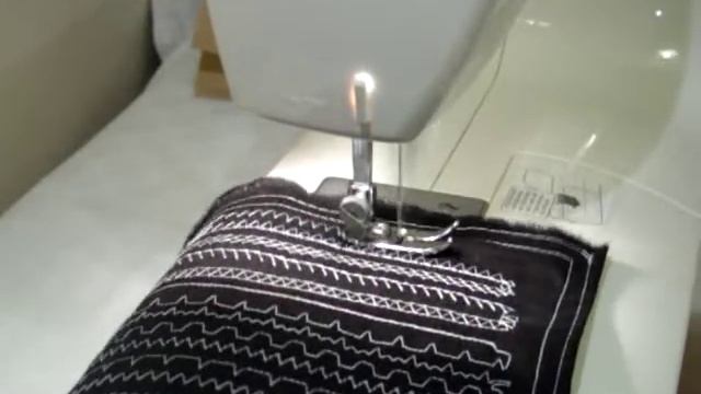 Toyota RS2000 SE14 sewing machine смотреть онлайн