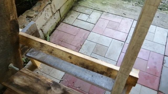 Не Покупай Шезлонг/Сделай Своими Руками из Поддонов(Паллет)/Лежак из Необрезной Доски за 200 р./(0+ смотреть онлайн