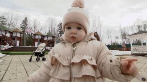 Дом-2: Василиса Дмитренко позирует перед камерой