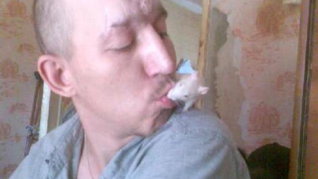 крыса пьёт пиво из рта смотреть онлайн