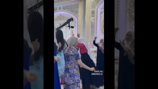 Ракси Барон бо Умеда Парсаева дар Туйи Нек ва Тара? смотреть онлайн