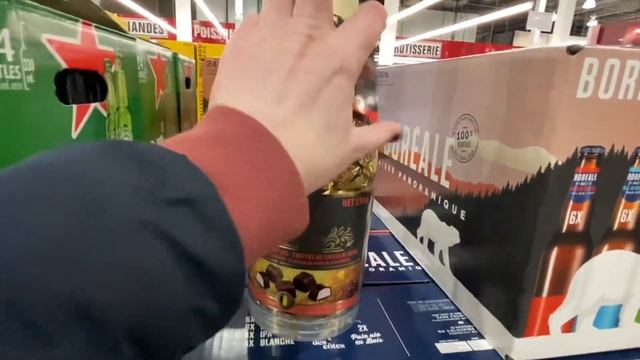 ЗАКУПКА В COSTCO ПЕРЕД НОВЫМ ГОДОМ | ДЕГУСТАЦИЯ КОФЕ И ПОНЧИКОВ | КАКОЙ БУКЕТ ВЫБРАТЬ.. смотреть онлайн
