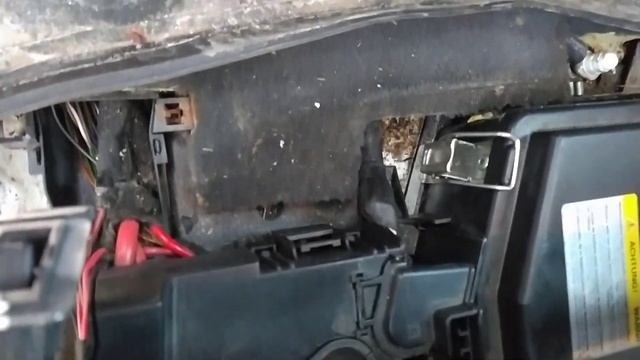 Touareg R5 TDI, установка аккумулятора, запуск в мороз -33 градусов после простоя 2 суток при -38 смотреть онлайн