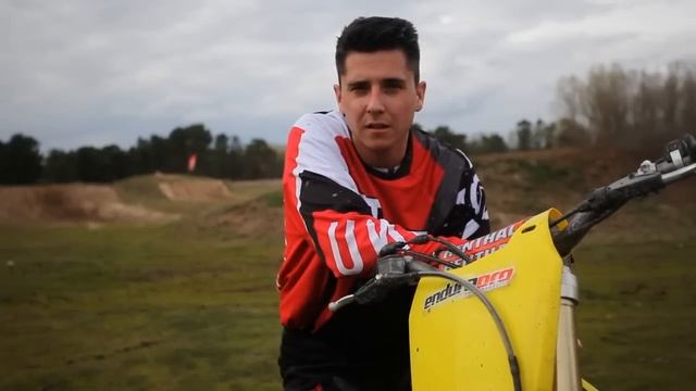 Comparativa motocross 450 2014, Yamaha, Honda, KTM, Husqvarna y Suzuki смотреть онлайн