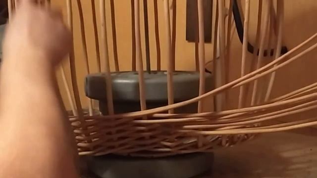 Послойное плетение из ивы для начинающих. Учимся плести быстрее смотреть онлайн