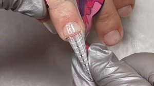 Наращивание на очень короткие ногти