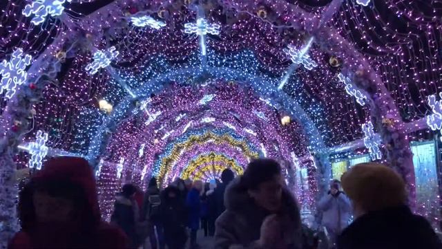 Путешествие в Рождество 2018/2019 смотреть онлайн