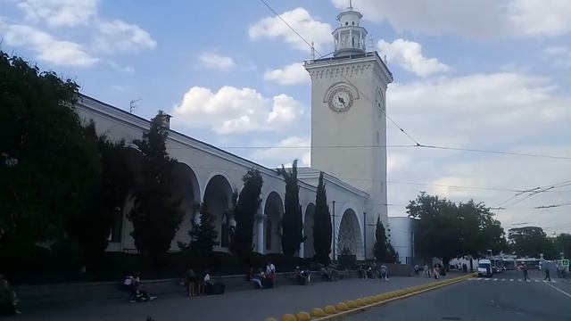 Современный вокзал — одна из главных архитектурных достопримечательностей Крыма. Часть 2. смотреть онлайн
