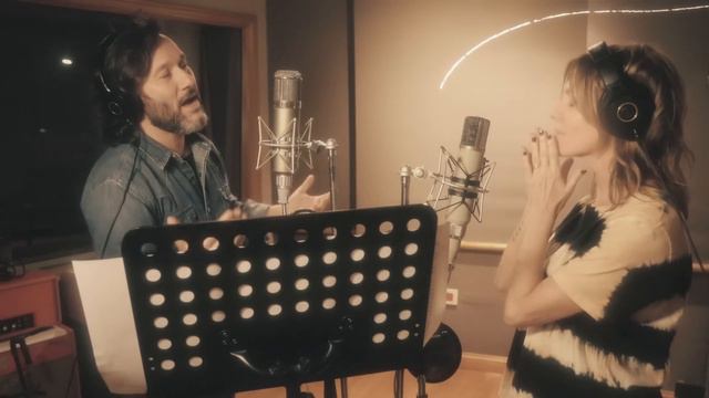 Marcela Morelo, Diego Torres - Chau - Me Puedo Equivocar - (Official Video) смотреть онлайн