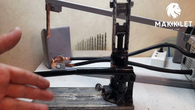 Гидравлический пресс для наконечников за копейки своими руками/Не хуже заводских!!! смотреть онлайн