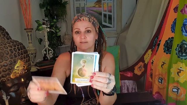 LOOKING AT 'WISDOM OF THE ORACLE' DIVINATION CARDS | Purely Therapeutic смотреть онлайн