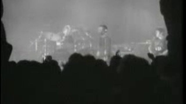 Radiohead - Creep & Paranoid Android смотреть онлайн