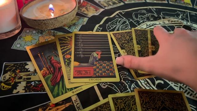 Почему он молчит ?