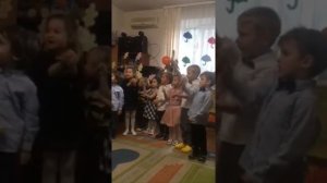 Baby shark (дети поют на английском и танцуют) утренник в детском садике 2019. 3-6 лет танцы Киев