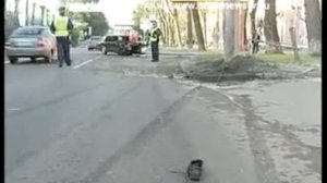 Жесть! Машина оторвала голову водителю  Real video